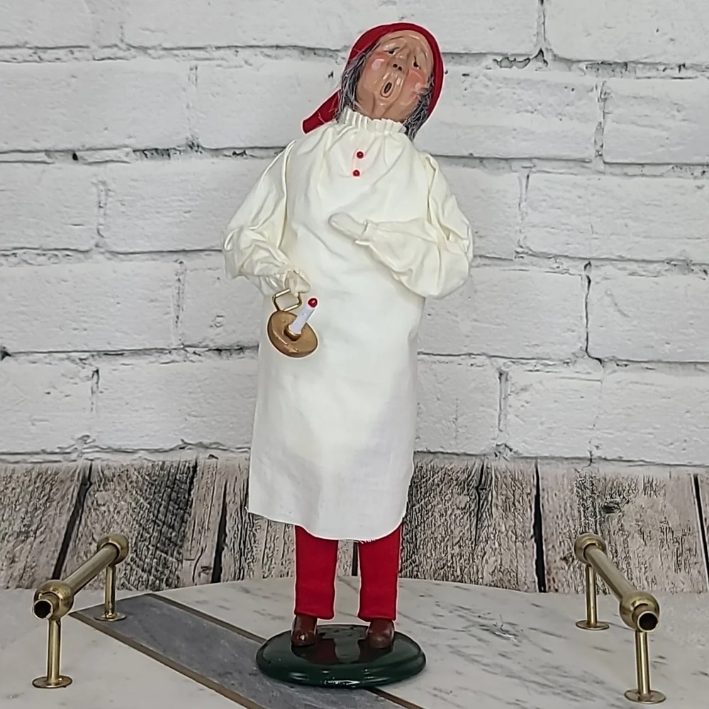 Byers' Choice Caroler 1984/93 2nd Ed. Scrooge From 